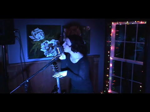 Ambre McLean - The Jungle Song - Live at Vintage B...