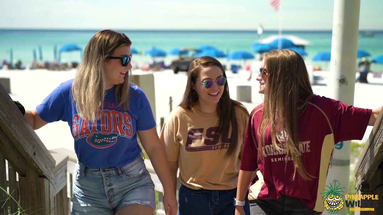 Watch Saturday Games at Pineapple Willy's!