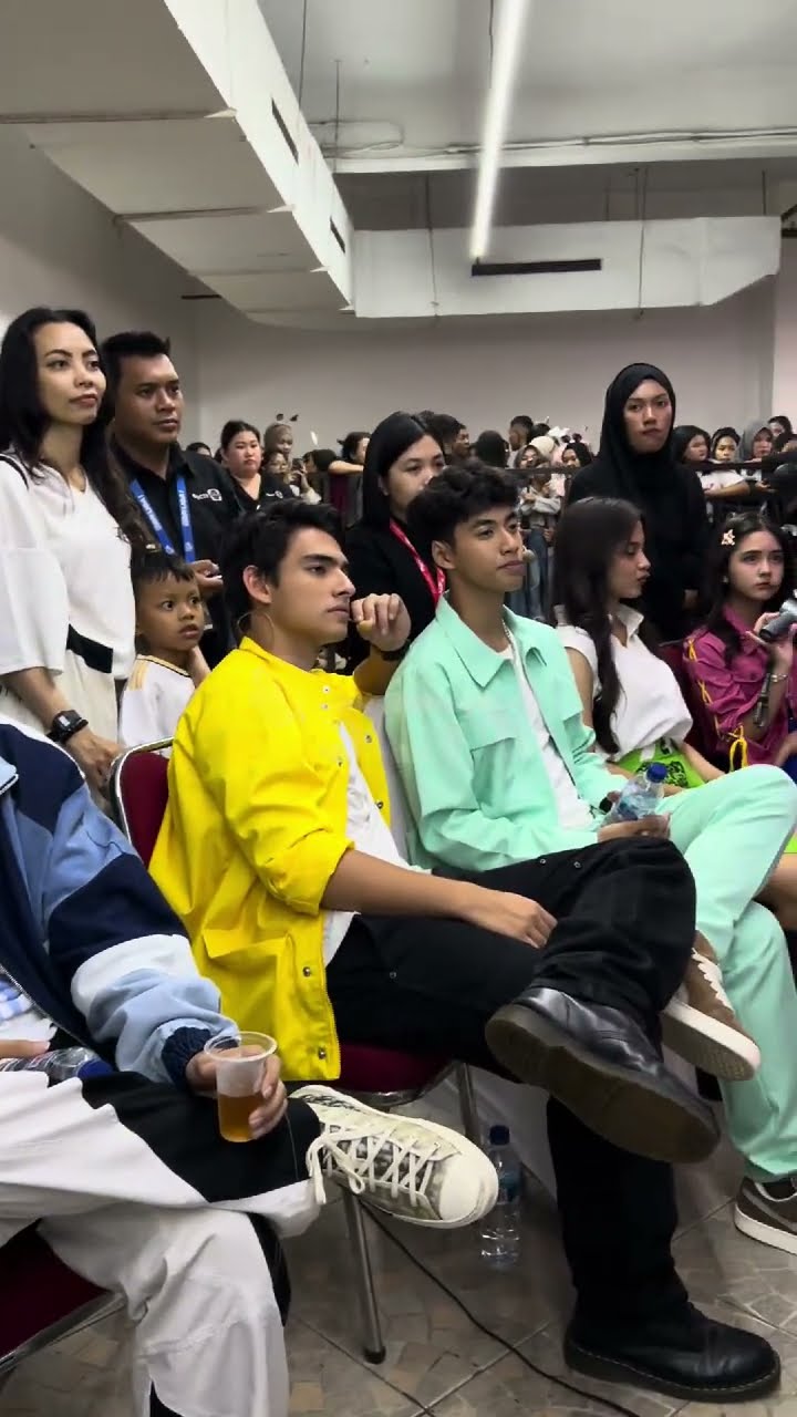 Flavio, William, Ciara dkk pantau situasi dari backstage Love Fest #shorts #asmaragenzlovefest
