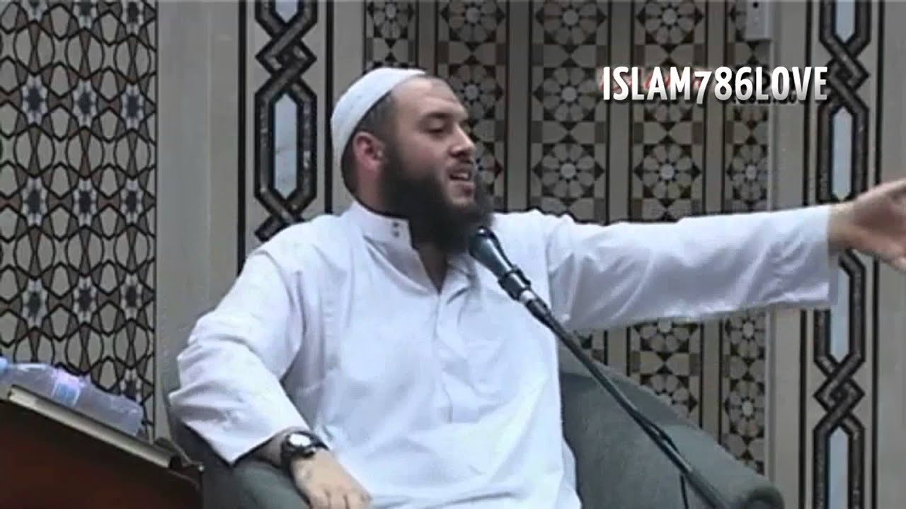 Tahajjud - The Night Prayer by Sheikh Omar El Banna | HD