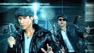 Chimbo & Naco Vendo Chancletas (Parodia De  El Poeta  De Chino & Nacho) 2012 [Vídeo Official]