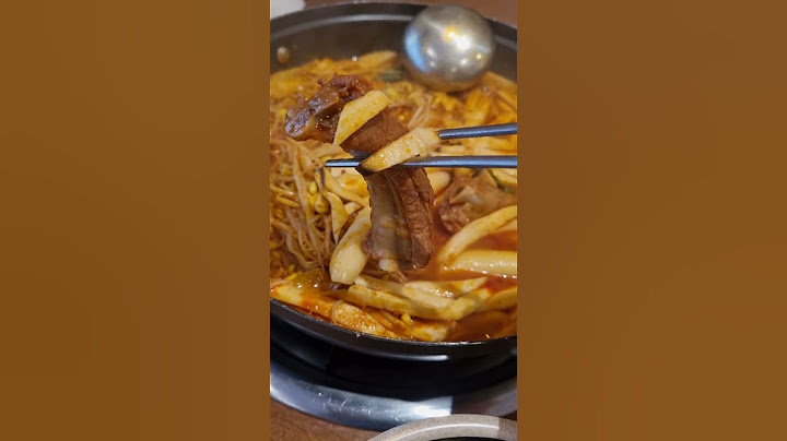곤드레밥에 매운 등갈비를 올려서 쓰싹 먹고 매우니깐 시원한 동치미로 마무리~~~