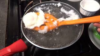 How to poach an egg - the easy way!