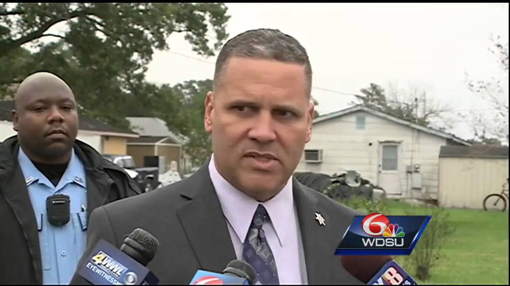 Police searching for two men in LaPlace killing early Monday - YouTube