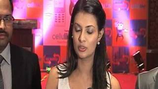 Bollywood Actress Sayali Bhagat Launches 'Cellulike' Data Card