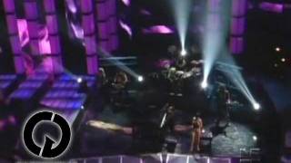 ALEJANDRA GUZMAN Y MODERATTO DIA DE SUERTE PREMIO LO NUESTRO 2012