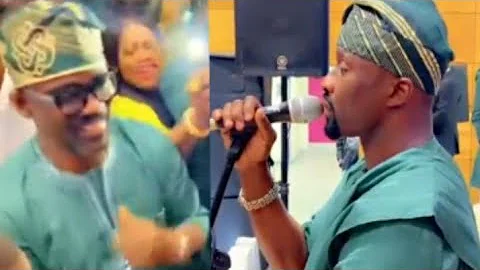 Alayeluwa malaika vs  oga Nla Pasuma on stage