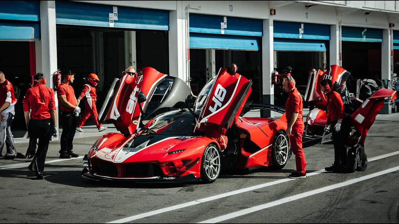 Racing the Ferrari FXX-K Evo in PORTUGAL