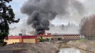 Firefighters Battle Blaze At Kelso Red Lion Hotel As Guests, Employees Evacuate