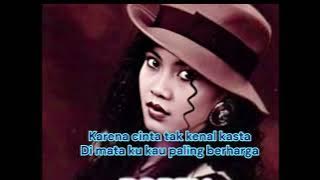 Poppy Mercury - Cinta Tak Mengenal Kasta Lirik