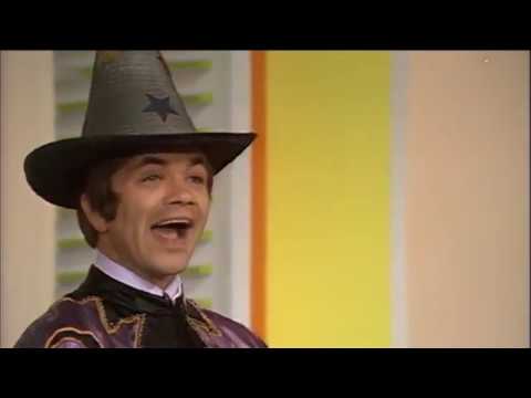 Gus Backus - Oh Eh Oh Ah Ah (Witch Doctor) 1975