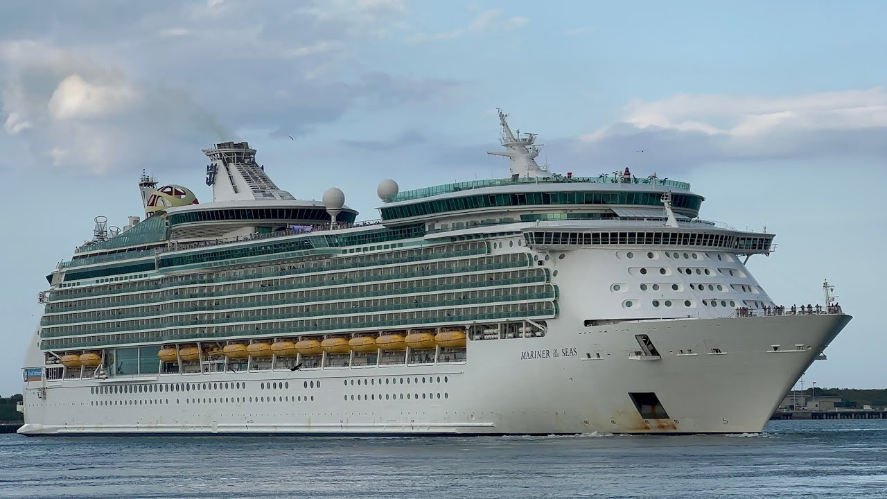 cruise ships departing cape canaveral