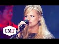 Miranda Lambert Performs 'White Liar' at 2010 CMT Music Awards