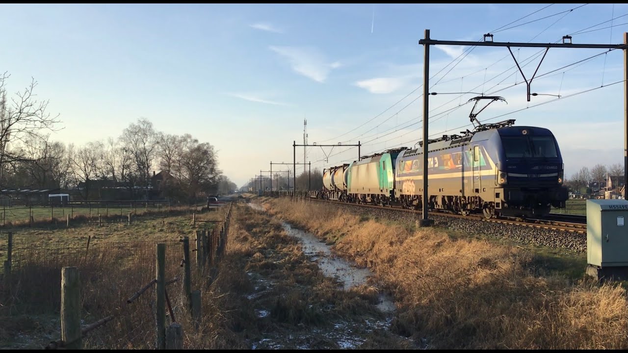 Top Trainspot from 11.1.2024 ! At Horst Area the Netherlands! Nice Locomotive consist 👍👍👍👍👍👍👍👍🚂🚂😎😱🥶🥶