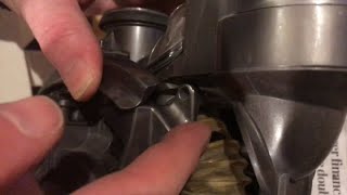 Replace changeover valve (P/N 922625-03) on Dyson DC40
