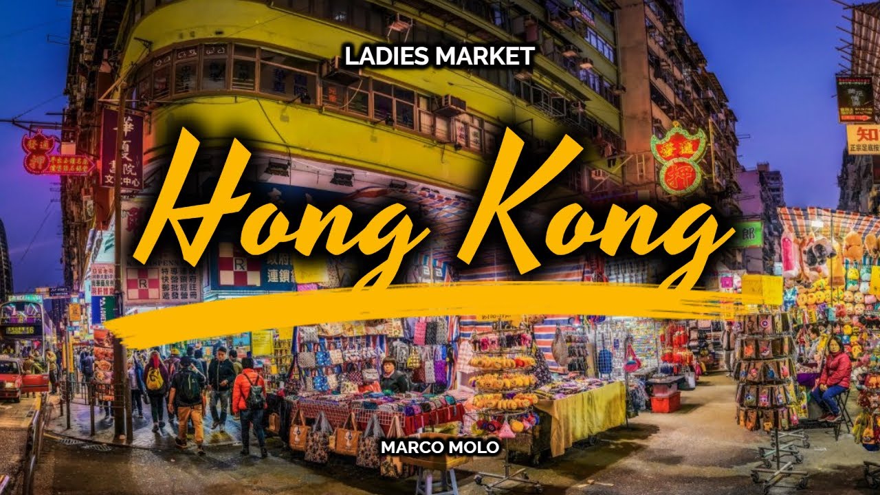 Caminando por el mercado callejero Ladies Market, Hong Kong.  China.