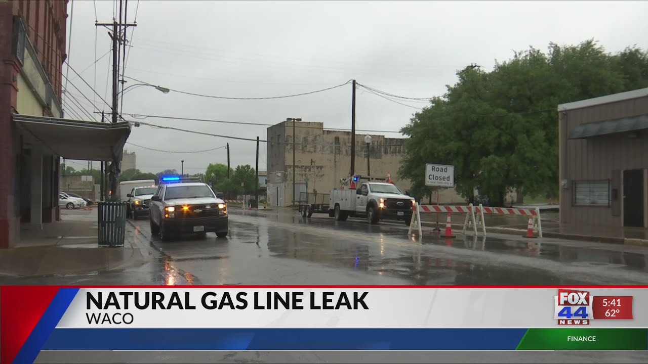 Broken natural gas line creates safety issue in East Waco