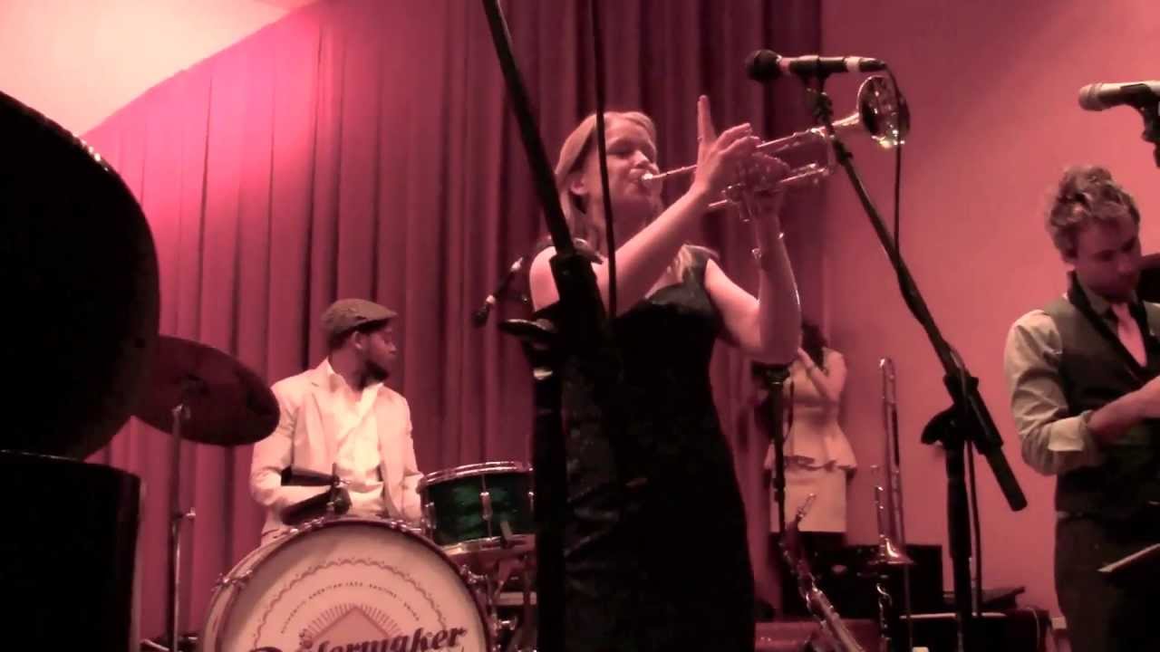 Bria Skonberg's Hot Five - Mahogony Hall Stomp