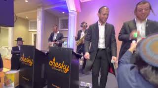 Wedding with sruly green & Chesky schwartz