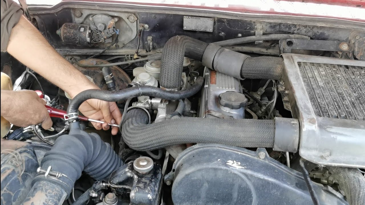 Mitsubishi 4d56 engine turbo checking - YouTube