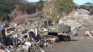 Onagawa Tsunami Aftermath (March 23, 2011).mp4