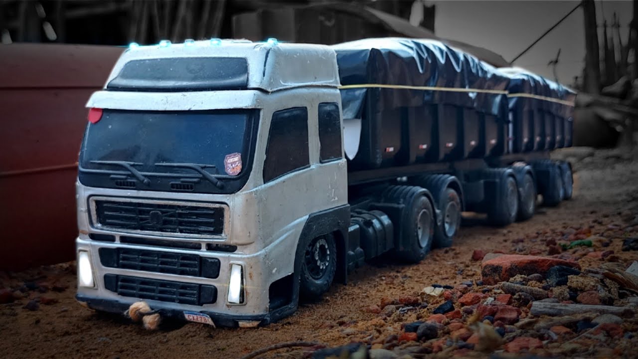 Mini Volvo FM Bi-Caçamba na terra! (miniatura)