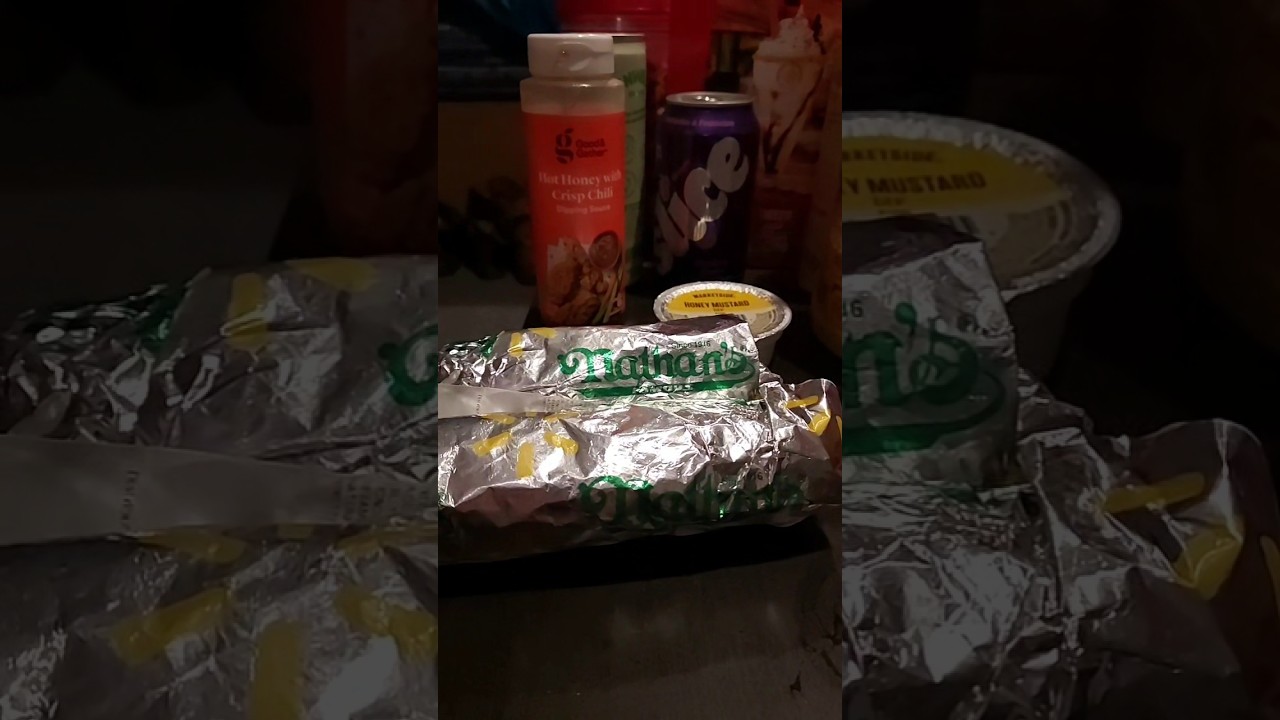 Краткий обзор еды от HOWDY🌭 Фирменные хот-доги Nathan's из гастронома Walmart