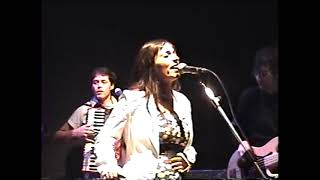 Javiera & Los Imposibles / Sala SCD Bellavista / 03-08-2006