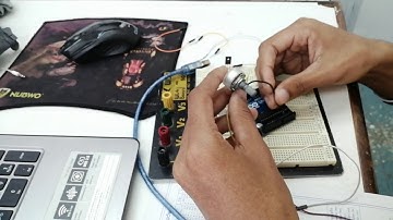 สาธิตการต่อวงจร ควบคุมมอเตอร์ผ่านบอร์ด Arduino Uno โดย​สามารถ​ควบคุมความเร็ว​ผ่าน VR ได้