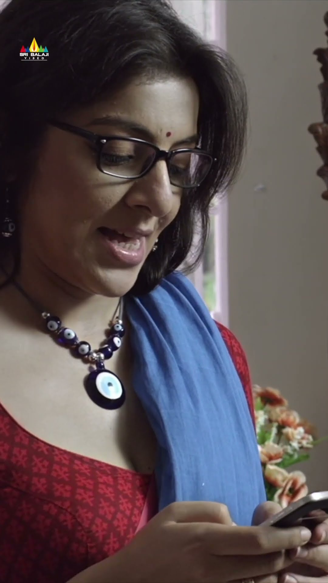 Locket Chatterjee Beautiful Introduction | #OhHenry | #ytshorts | #youtubeshorts | #sribalajivideo