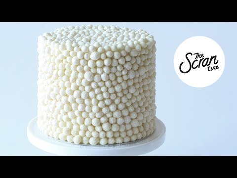 WHITE CHRISTMAS CAKE! - The Scran Line