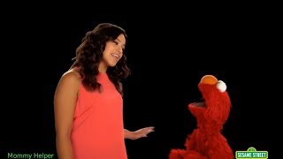 Elmo and gina want to learn the abcs in spanish. join them sing along
spanish alphabet. this channel was made allow our little ones enjoy
th...