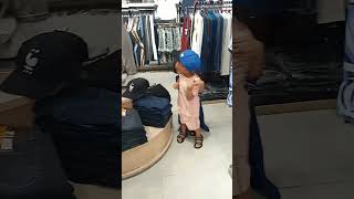 nabiha Nabhan two little babies in the shopping mall ....enjoy, entertainment /funny videos screenshot 3