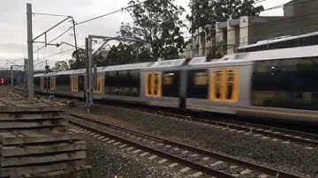 NSW TrainLink Oscar H50 Arriving At Epping
