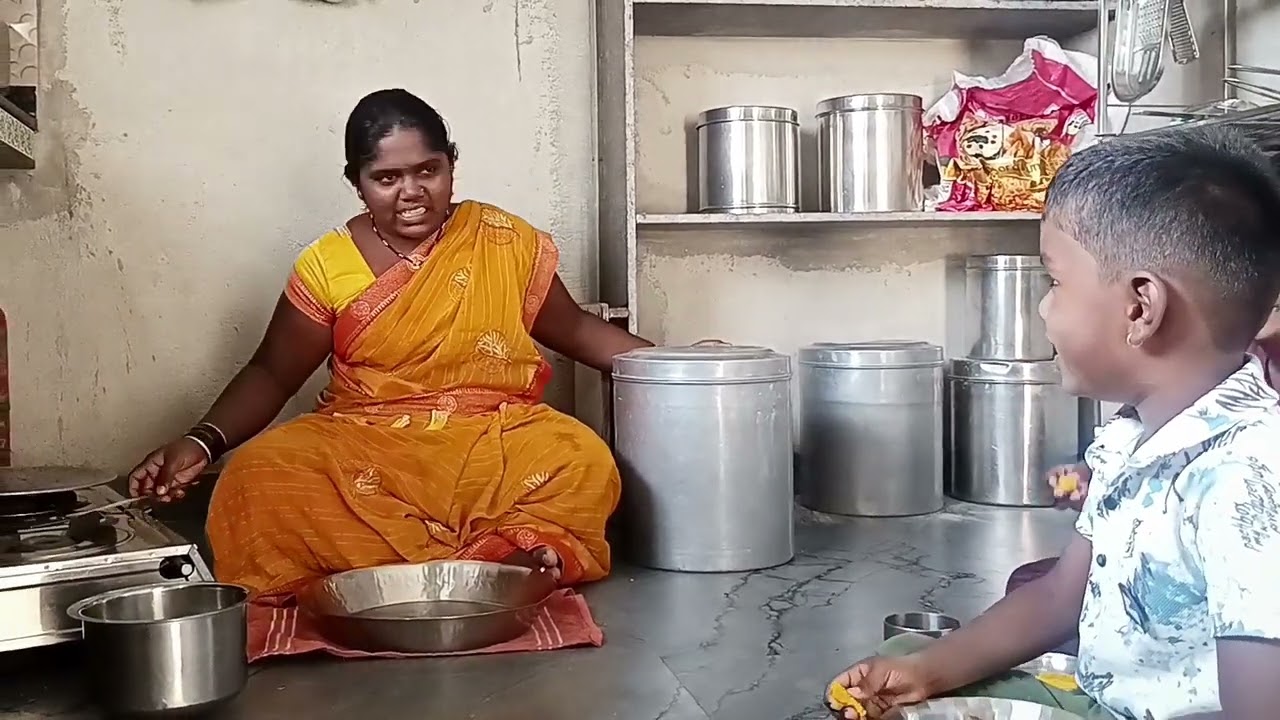 नवऱ्यानं लेकरांसाठी खायला काय आणलं बघा 🥰#gavthipooja 