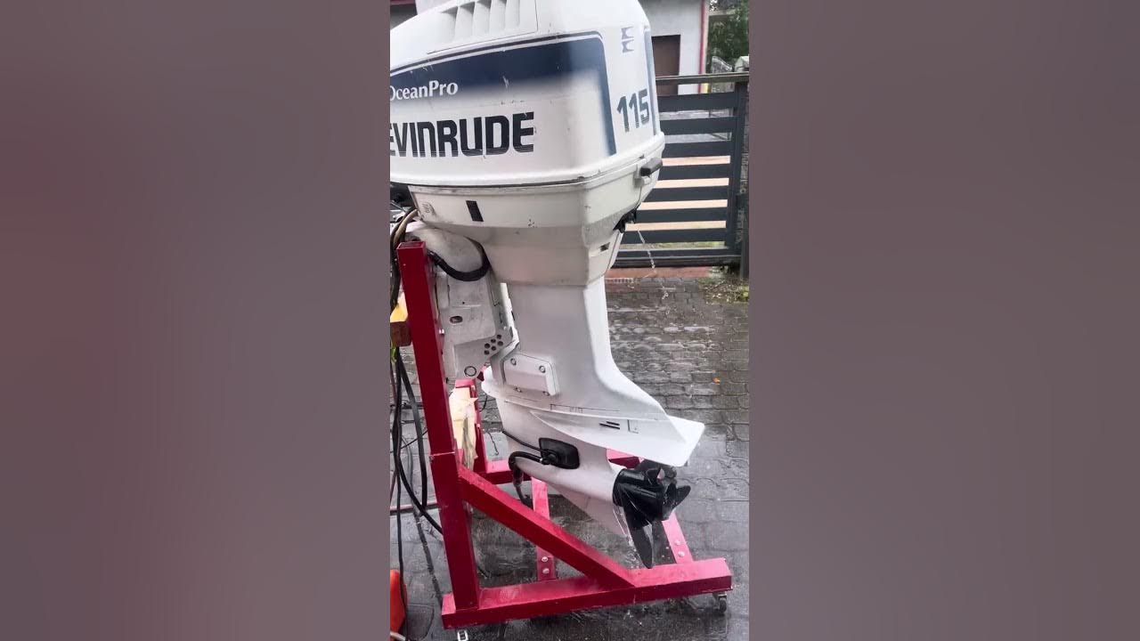 Praca silnika Johnson 115. V4 YouTube