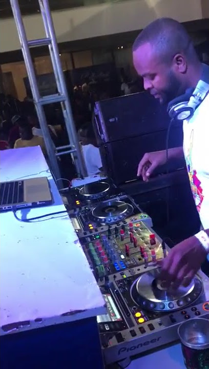 Era uma vez no Nomalanga-Dj znobia