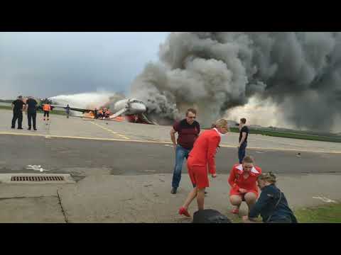 Катастрофа ssj-100  в  Шереметьево (05.05.2019)/ Sukhoi Superjet 100 caught fire in Sheremtyevo