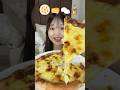 【ASMR】ピザ食べたくなって自分好みのオリジナルピザ作ってみた🍕🎶1番好きなクワトロフォルマッジにしたよ🧀#爆食 #モッパン #咀嚼音 #asmr #mukbang