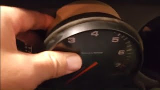 Porsche 993 tachometer, odometer and clock removal. Broken Tach case
