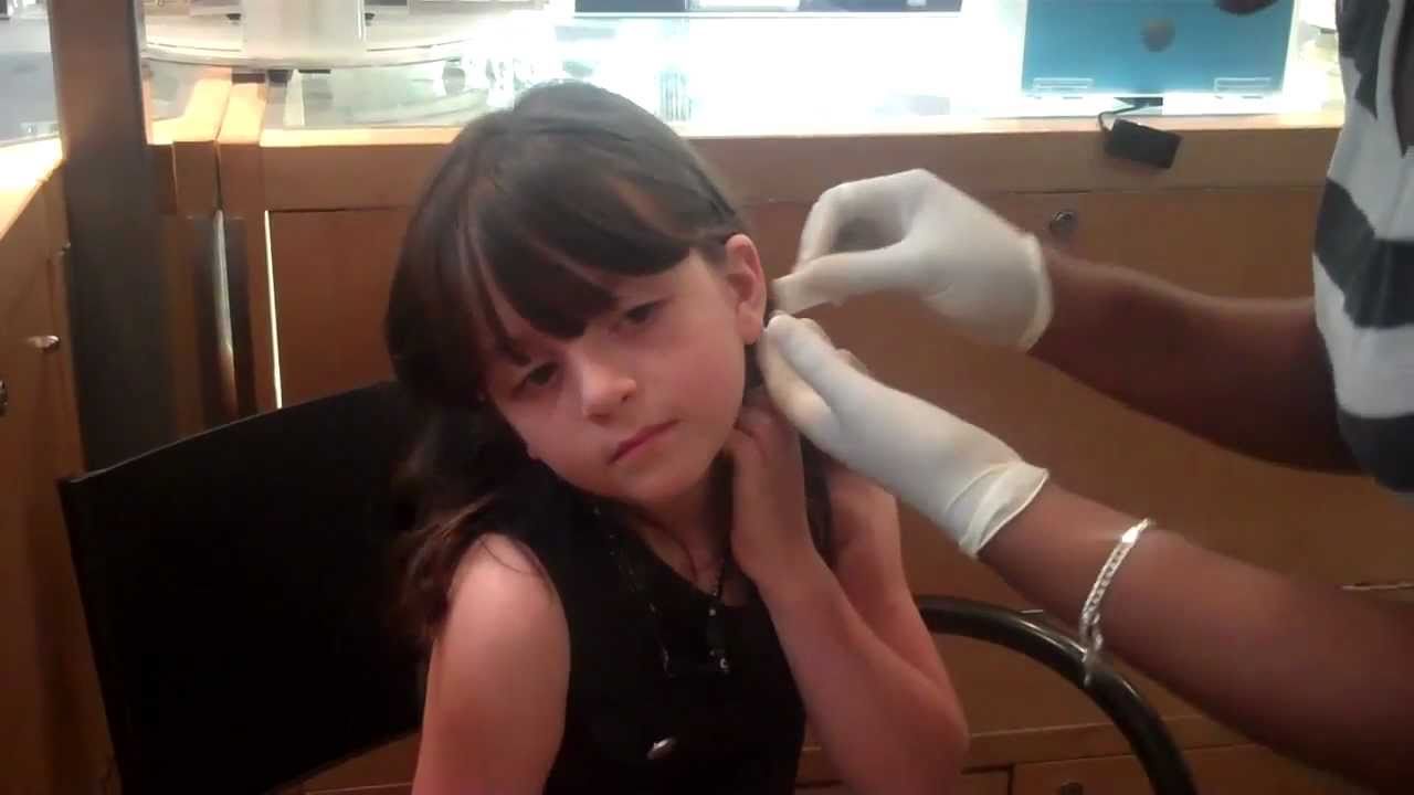 My 7 Year Old Getting Her Ears Pierced Youtube