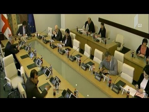 დაპირისპირება ბიუროს სხდომაზე