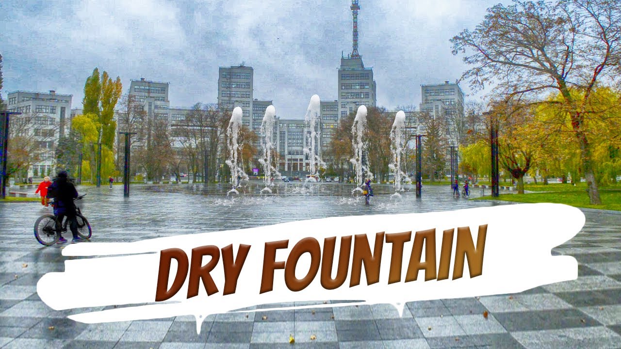 A short walking tour along the central streets of the city. Take a virtual walk to the dry fountain.