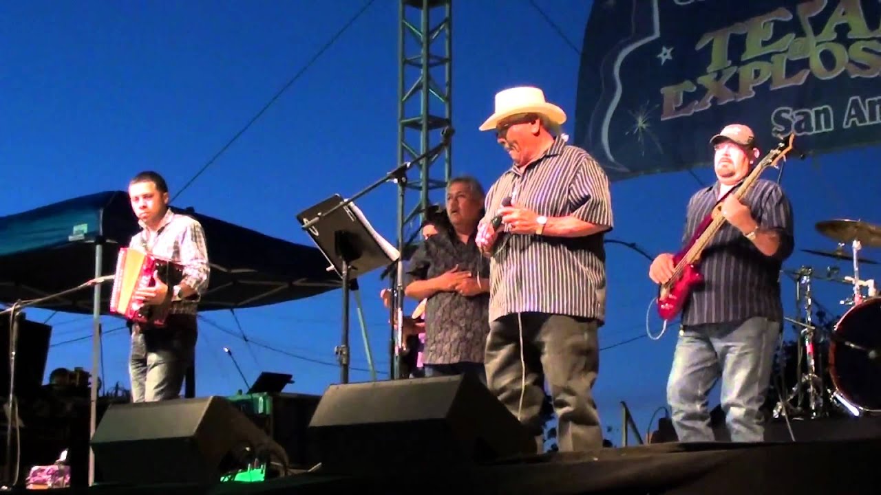 Los Aguilares at Tejano Explosion 2011 - YouTube