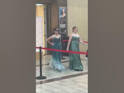 Fashion show at Macy - YouTube