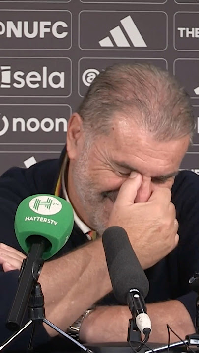 Ange Postecoglou LAUGHS OFF reporter’s question 😂