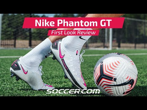 nike phantom soccer cleats review
