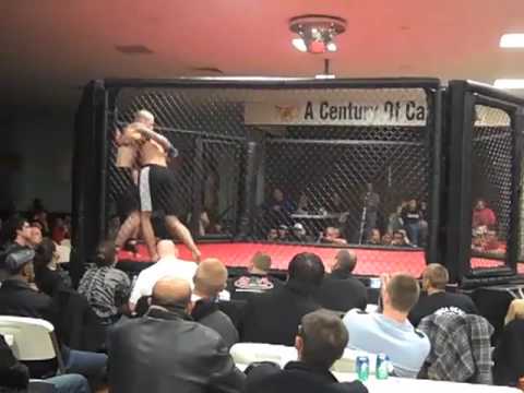 Bushido MMA fighter Josh Staford vs. Dustin Carroll 145 lb. t