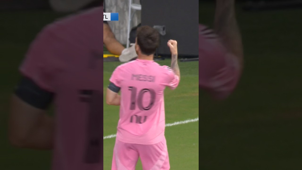 The footwork. The finish. Leo Messi. 😮💨🤌