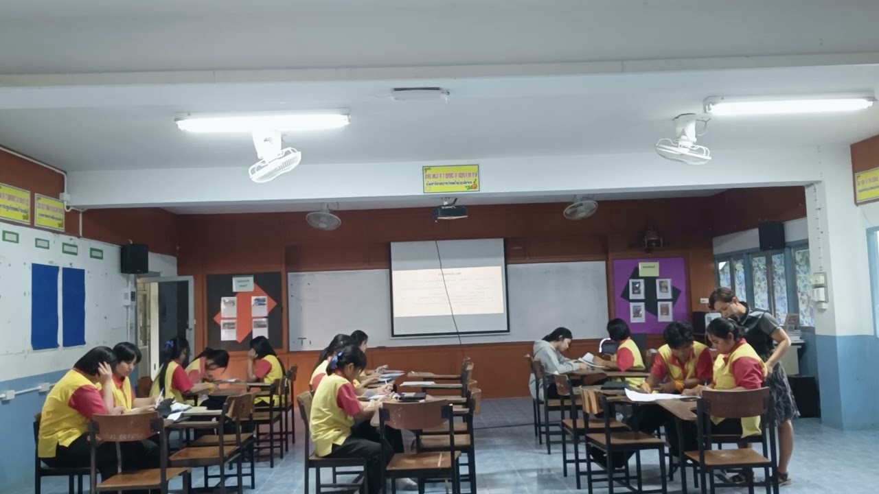 เปิดชั้นเรียนเรื่อง paraphrasing the global short news เทอม2 ปีการศึกษา2568